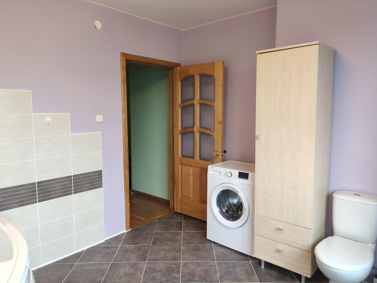 Zapyskis Spacious & Cozy Apartment With Forest View מראה חיצוני תמונה