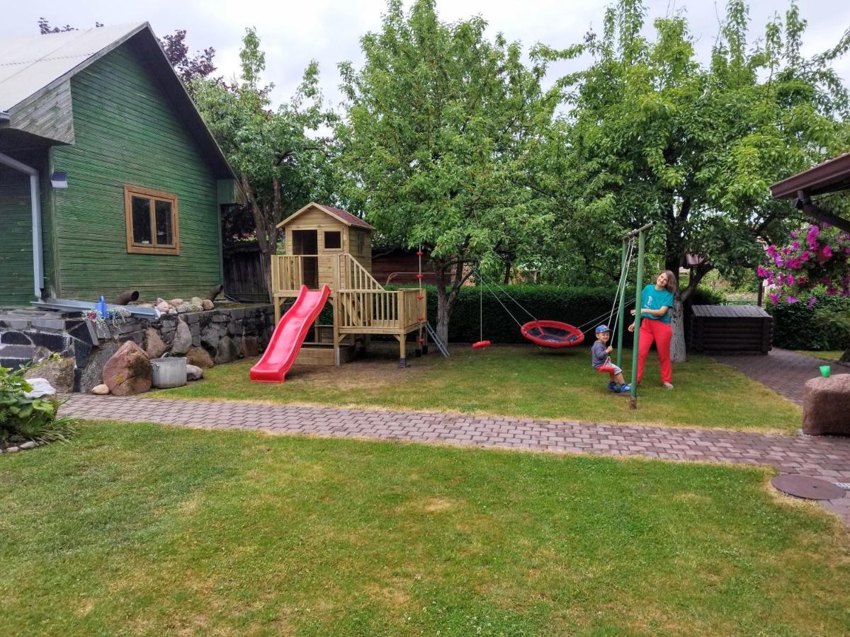 Zapyskis Spacious & Cozy Apartment With Forest View מראה חיצוני תמונה